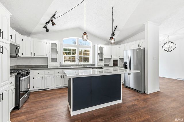 1628 S Spring Street, Mishawaka, IN 46544