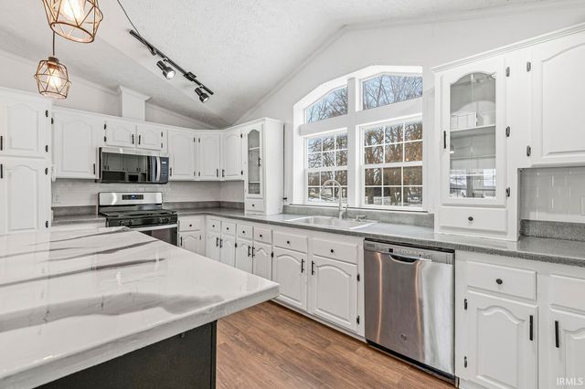 1628 S Spring Street, Mishawaka, IN 46544