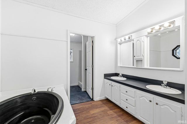 1628 S Spring Street, Mishawaka, IN 46544