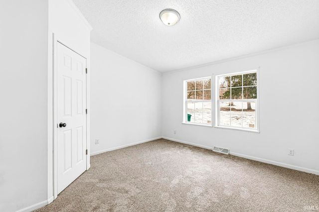 1628 S Spring Street, Mishawaka, IN 46544