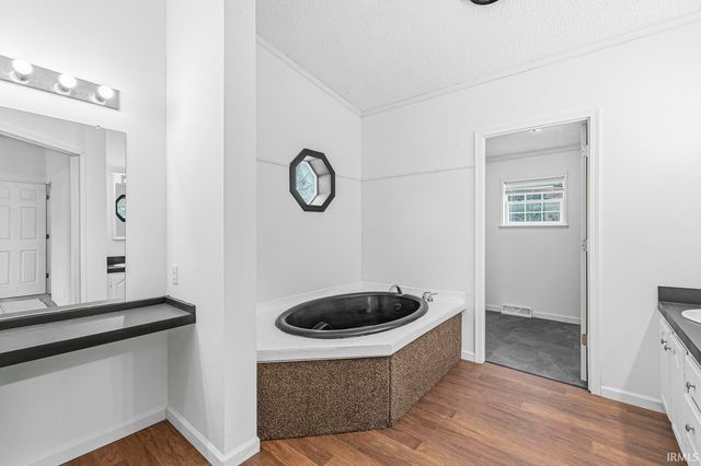 1628 S Spring Street, Mishawaka, IN 46544