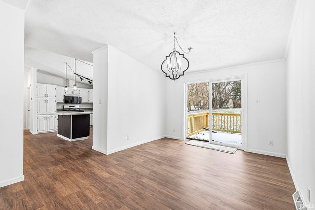 1628 S Spring Street, Mishawaka, IN 46544