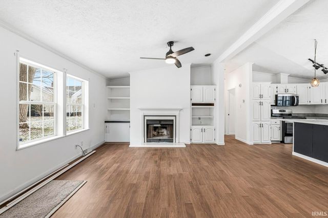 1628 S Spring Street, Mishawaka, IN 46544