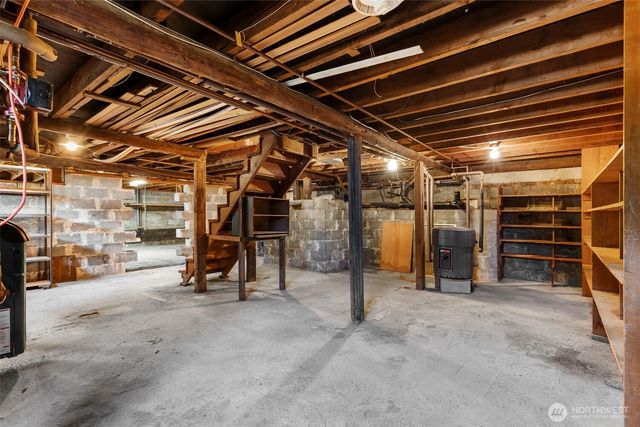 717 Twin View Place W, Bremerton, WA 98312