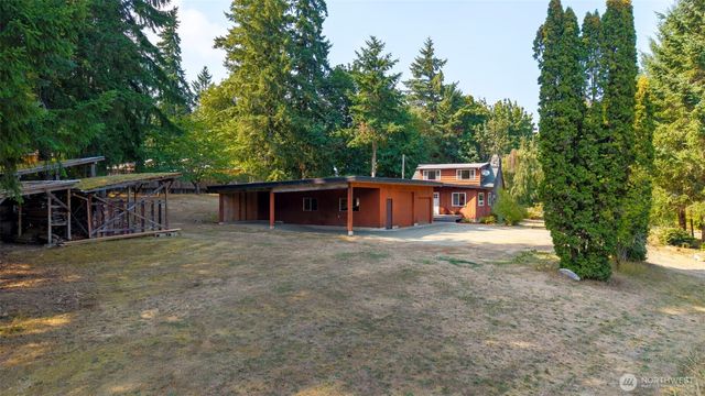 717 Twin View Place W, Bremerton, WA 98312