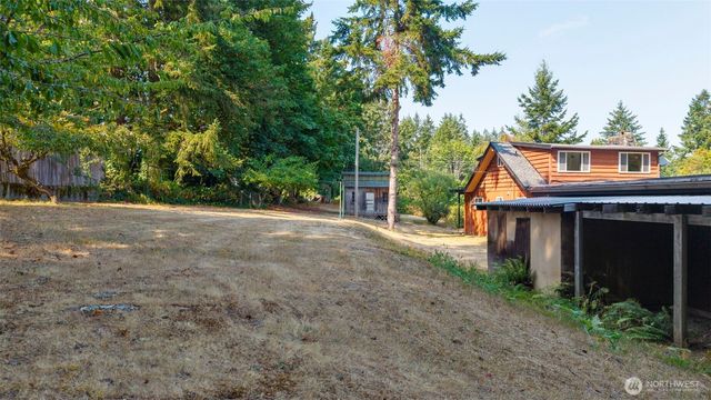 717 Twin View Place W, Bremerton, WA 98312