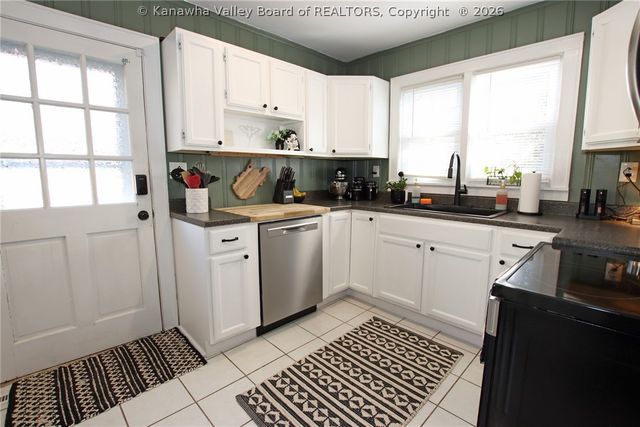 1716 Dudley Drive, Charleston, WV 25311