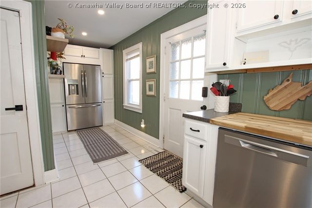 1716 Dudley Drive, Charleston, WV 25311