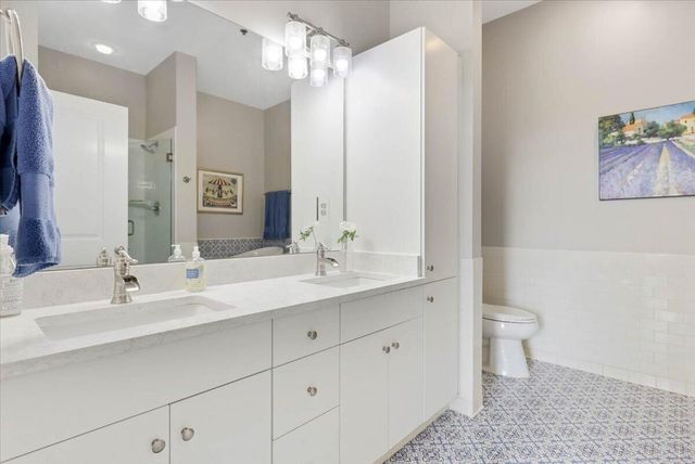 200 Manufacturers Rd Apt 707, Chattanooga, TN 37405