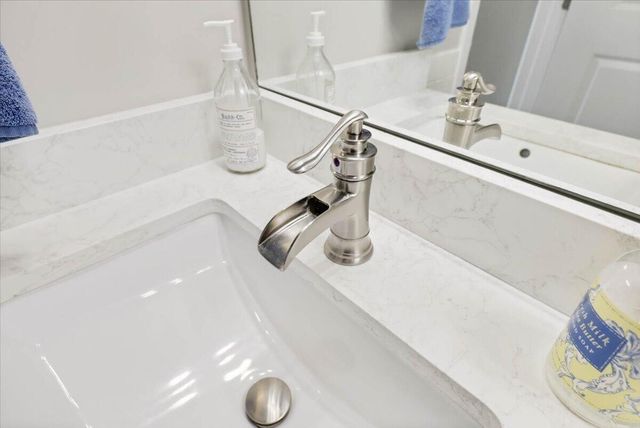 200 Manufacturers Rd Apt 707, Chattanooga, TN 37405