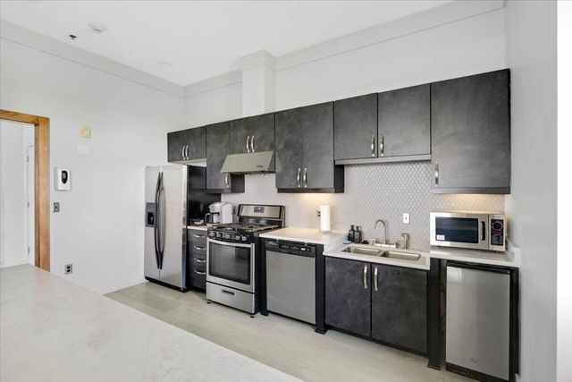200 Manufacturers Rd Apt 707, Chattanooga, TN 37405