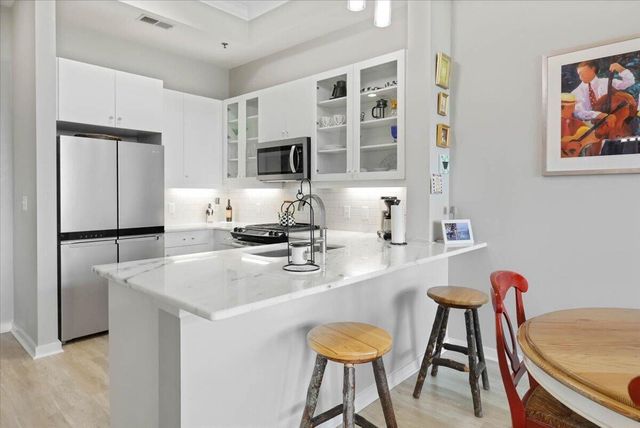 200 Manufacturers Rd Apt 707, Chattanooga, TN 37405