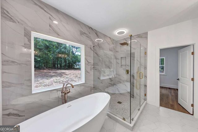 636 Harbour Shores Drive, Jackson, GA 30233