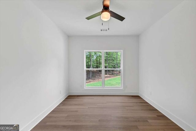 636 Harbour Shores Drive, Jackson, GA 30233