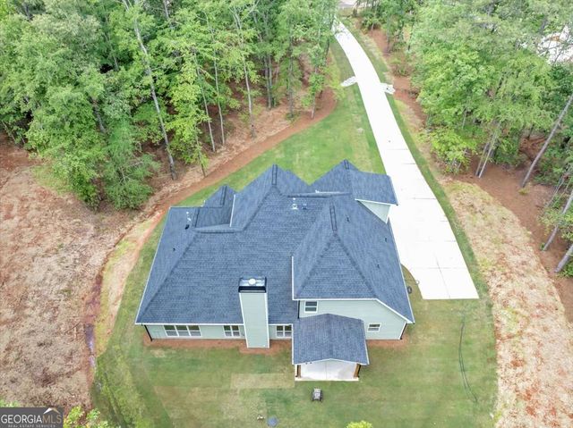 636 Harbour Shores Drive, Jackson, GA 30233