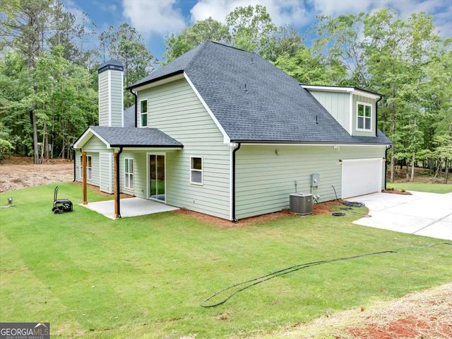 636 Harbour Shores Drive, Jackson, GA 30233