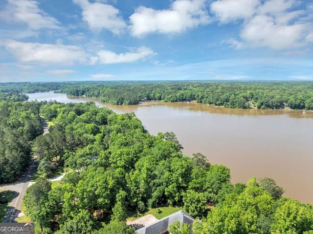 636 Harbour Shores Drive, Jackson, GA 30233