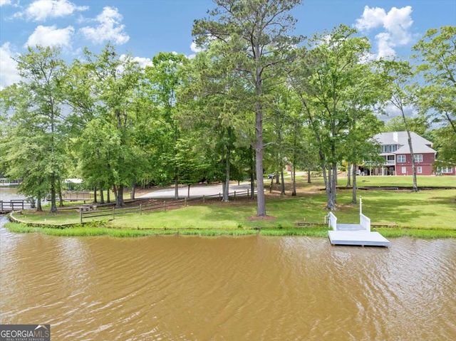 636 Harbour Shores Drive, Jackson, GA 30233