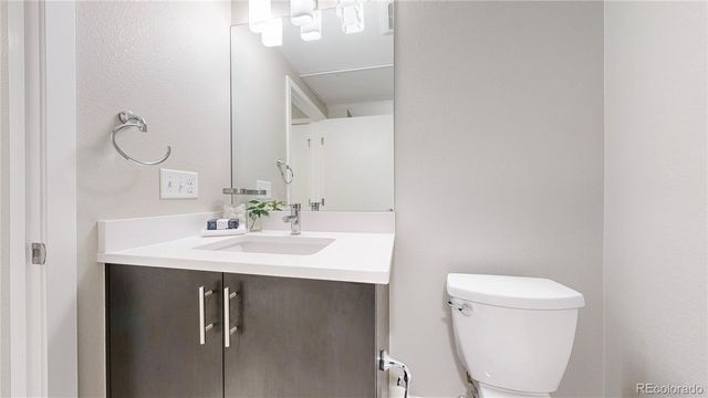 2374 S University Boulevard 307, Denver, CO 80210