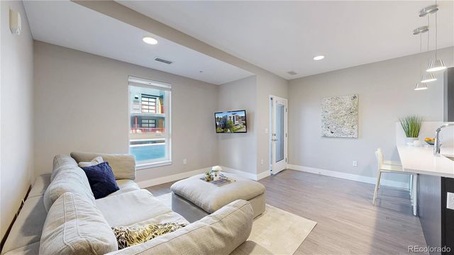 2374 S University Boulevard 307, Denver, CO 80210