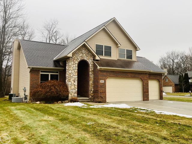 4901 Lorwood Drive, Kimball, MI 48074