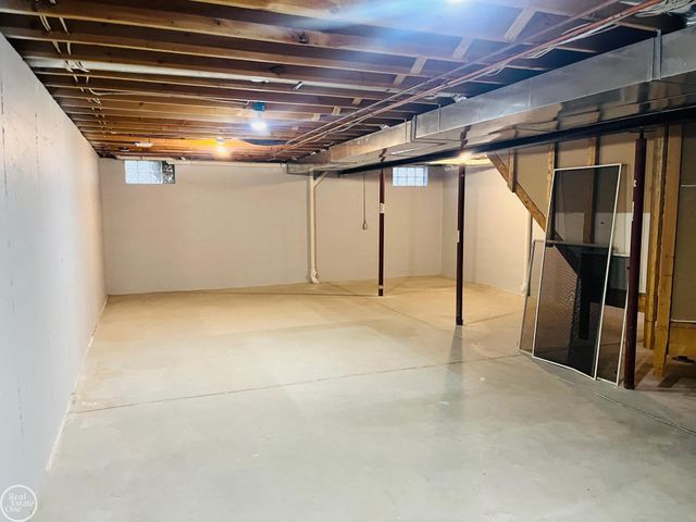 4901 Lorwood Drive, Kimball, MI 48074