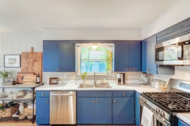 511 S Myrtle ST, Georgetown, TX 78626