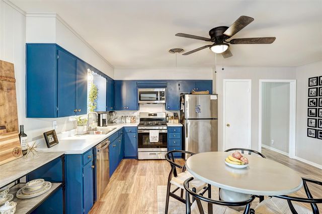 511 S Myrtle ST, Georgetown, TX 78626