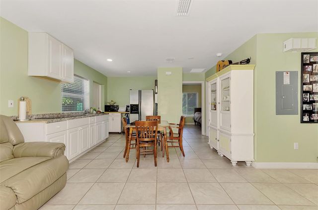 1420 19TH AVENUE W, Bradenton, FL 34205
