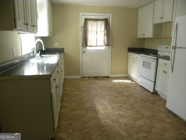 225 S Webb Street, Hartwell, GA 30643