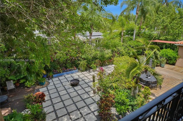 6291 SW 50th St, Miami, FL 33155