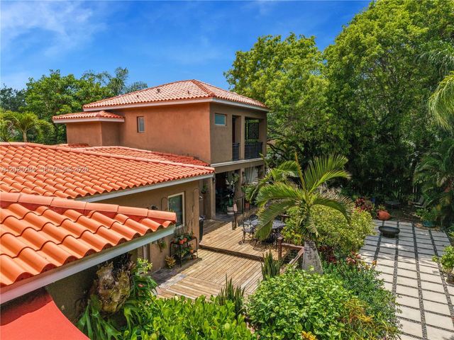 6291 SW 50th St, Miami, FL 33155