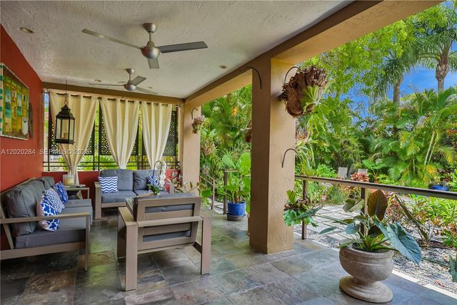 6291 SW 50th St, Miami, FL 33155