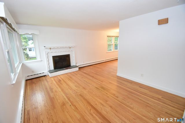 16 Echo Drive, Vernon, CT 06066