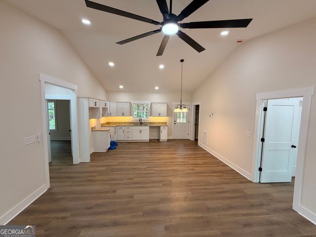 667 Cherokee Lane, Buchanan, GA 30113