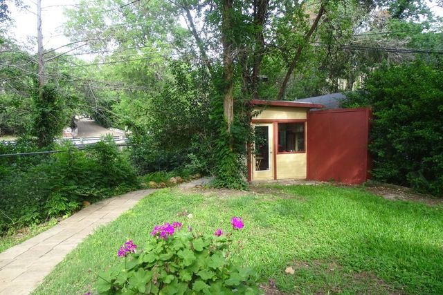 411 Brookwood Drive, Woodway, TX 76712