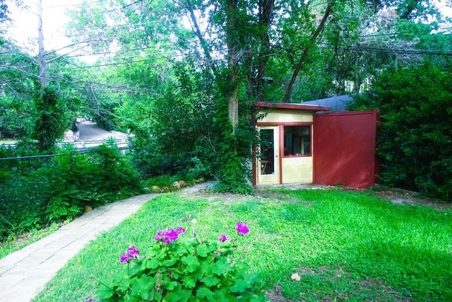 411 Brookwood Drive, Woodway, TX 76712