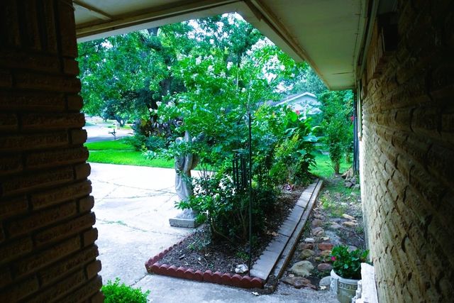 411 Brookwood Drive, Woodway, TX 76712