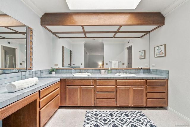 3537 Ybarra Rd, Spring Valley, CA 91978
