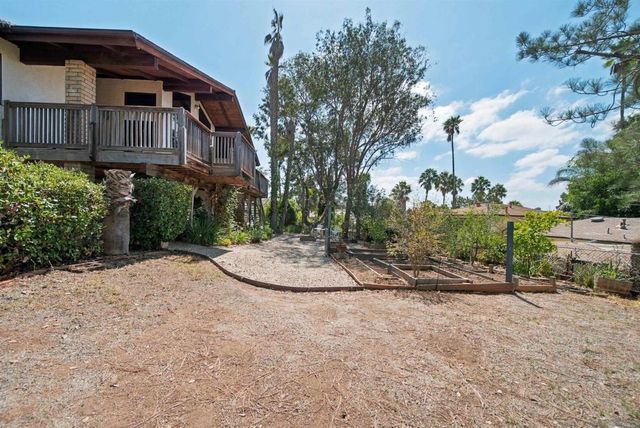 3537 Ybarra Rd, Spring Valley, CA 91978