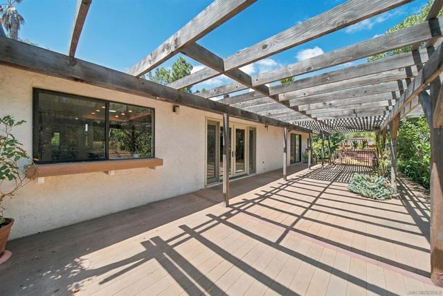 3537 Ybarra Rd, Spring Valley, CA 91978
