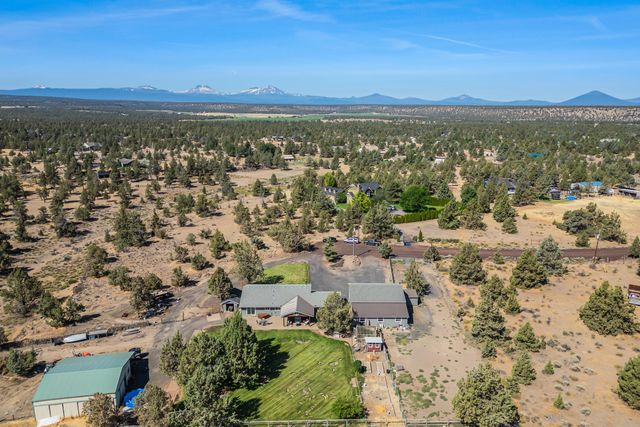 5900 NW 59th Street, Redmond, OR 97756