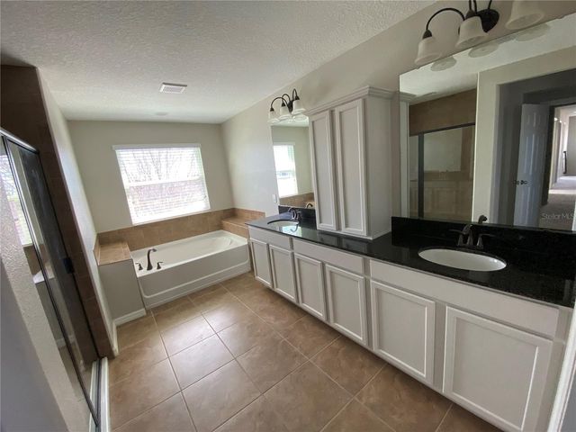 4408 BREEZE ISLE LANE, Kissimmee, FL 34744