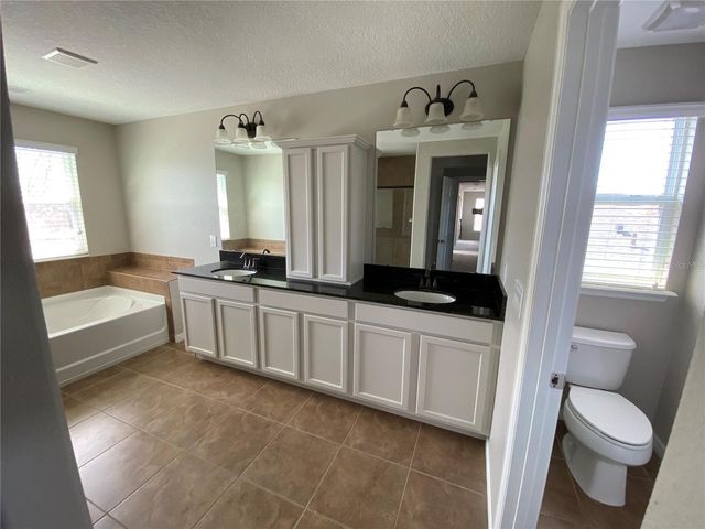 4408 BREEZE ISLE LANE, Kissimmee, FL 34744