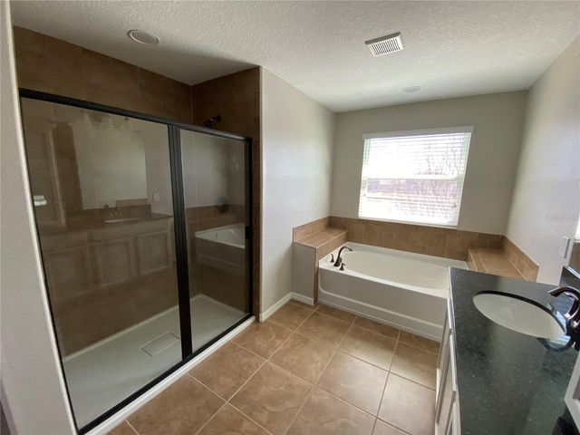 4408 BREEZE ISLE LANE, Kissimmee, FL 34744