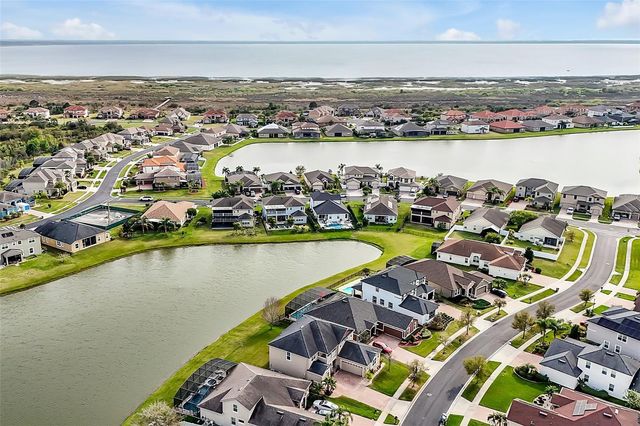 4408 BREEZE ISLE LANE, Kissimmee, FL 34744