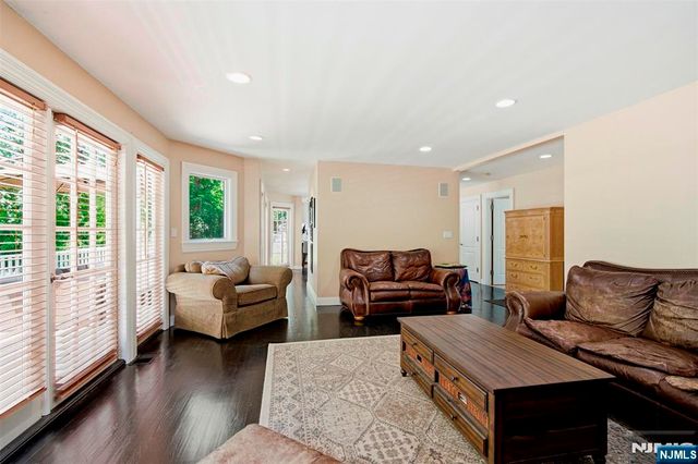 2604 Cleveland Avenue, Twp Of Washington, NJ 07676