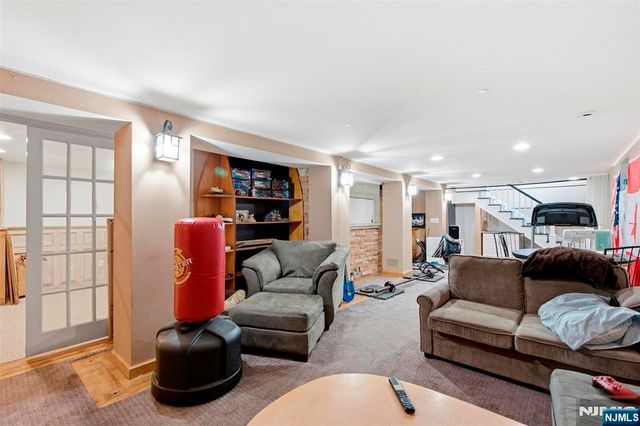 2604 Cleveland Avenue, Twp Of Washington, NJ 07676