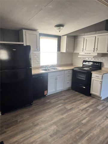 1700 Karas Lane, Sanger, TX 76266