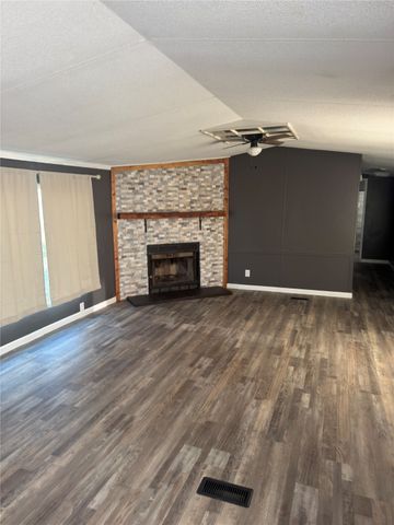 1700 Karas Lane, Sanger, TX 76266